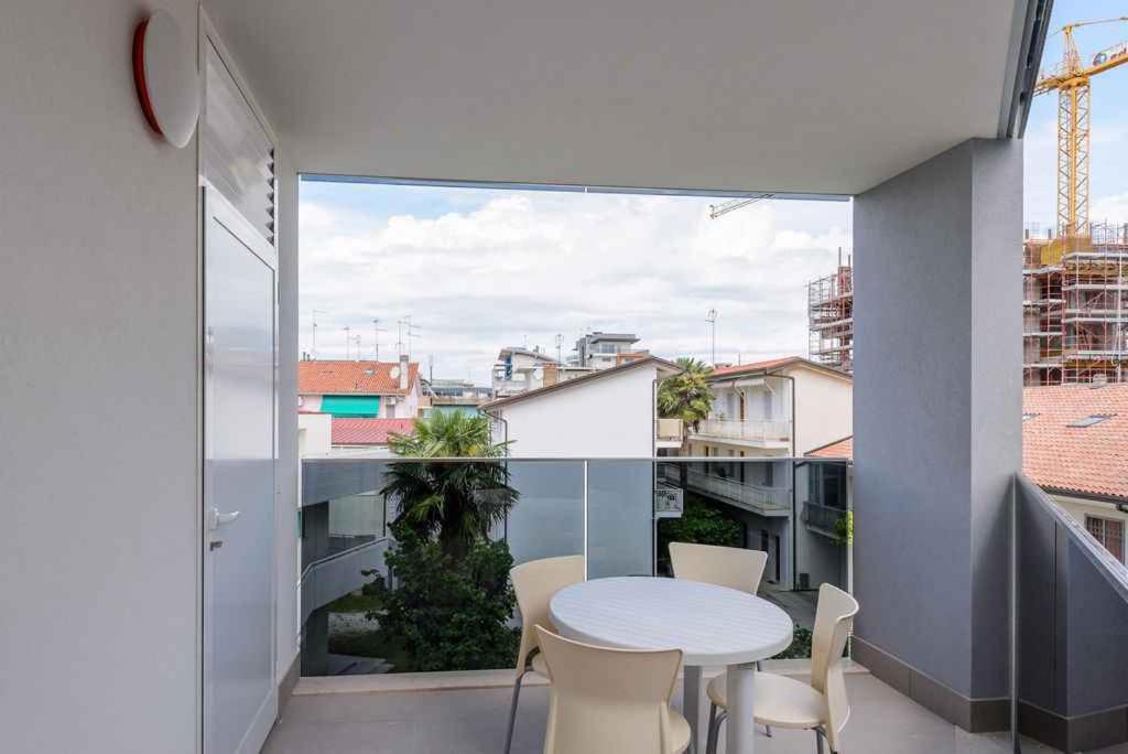 Apartment In Lignano Sabbiadoro 21782 Exteriör bild